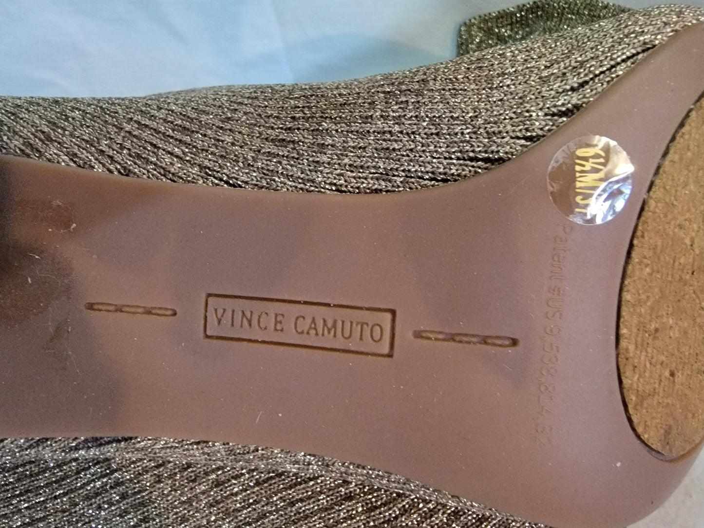 VINCE CAMUTO - Pull On Sock Boots Roreeta Bronze Glity