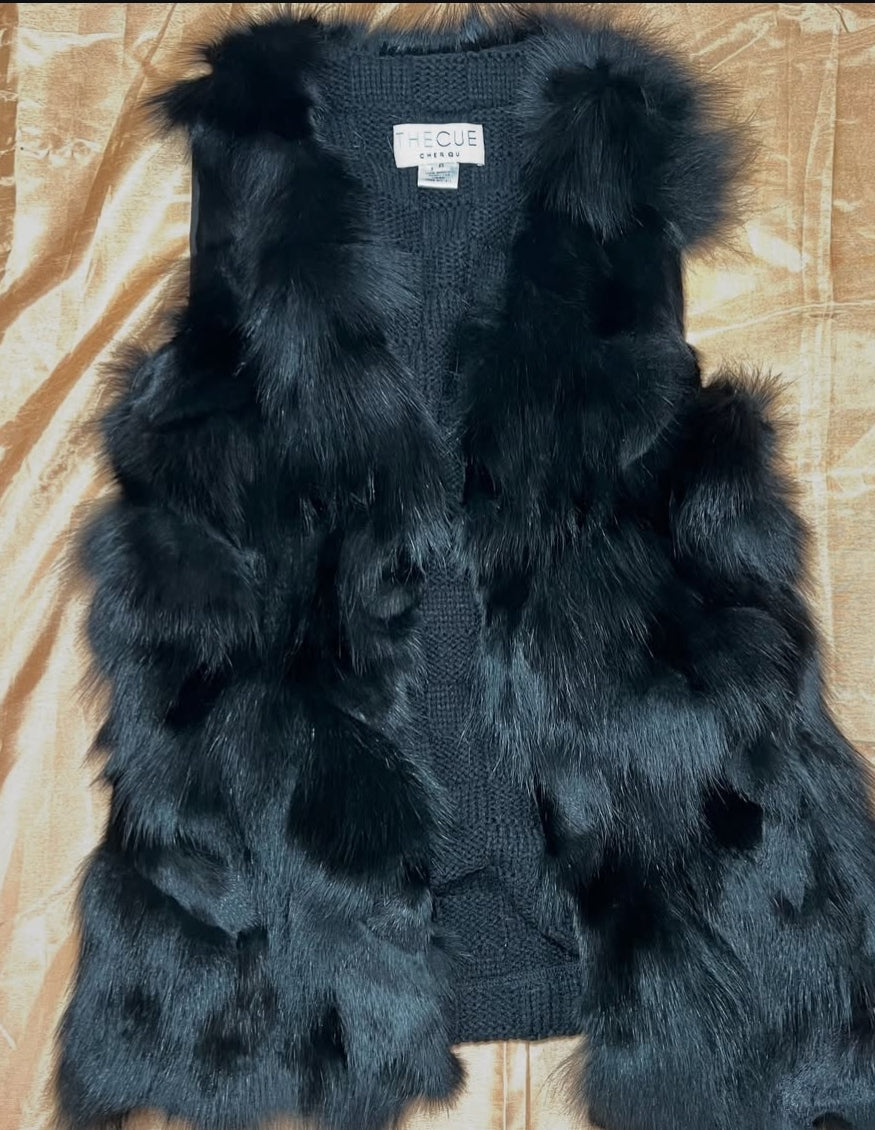 THECUE CHERQU - Plush Faux Fur Open-Front
