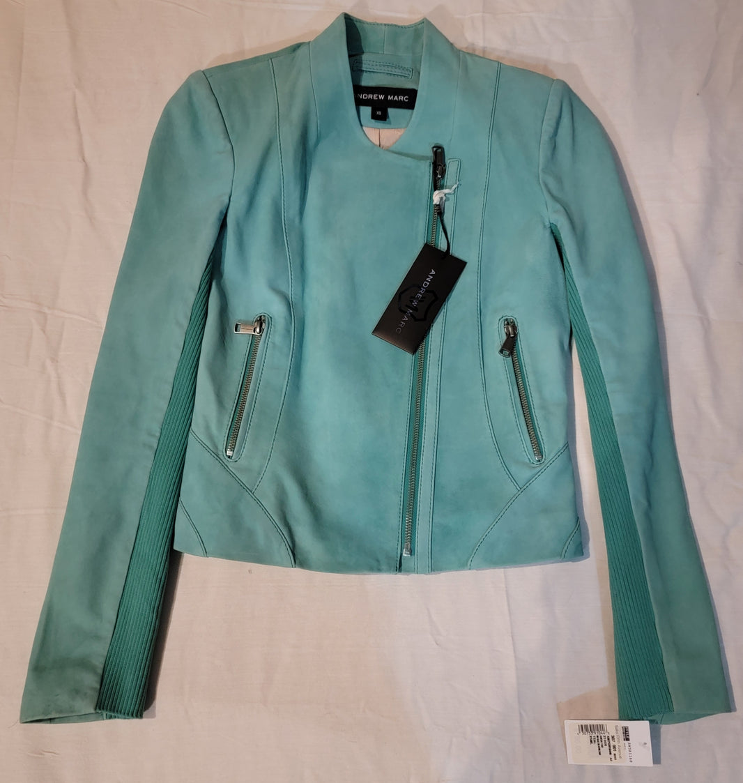 Products Tina's Closet, NWF