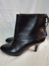 Load image into Gallery viewer, SOFFT - Leather Black Back Tie Ankle Boots