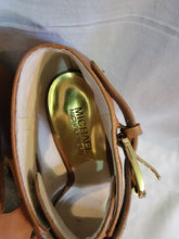 Load image into Gallery viewer, MICHAEL KORS - Tan Heels With Gold Hardware