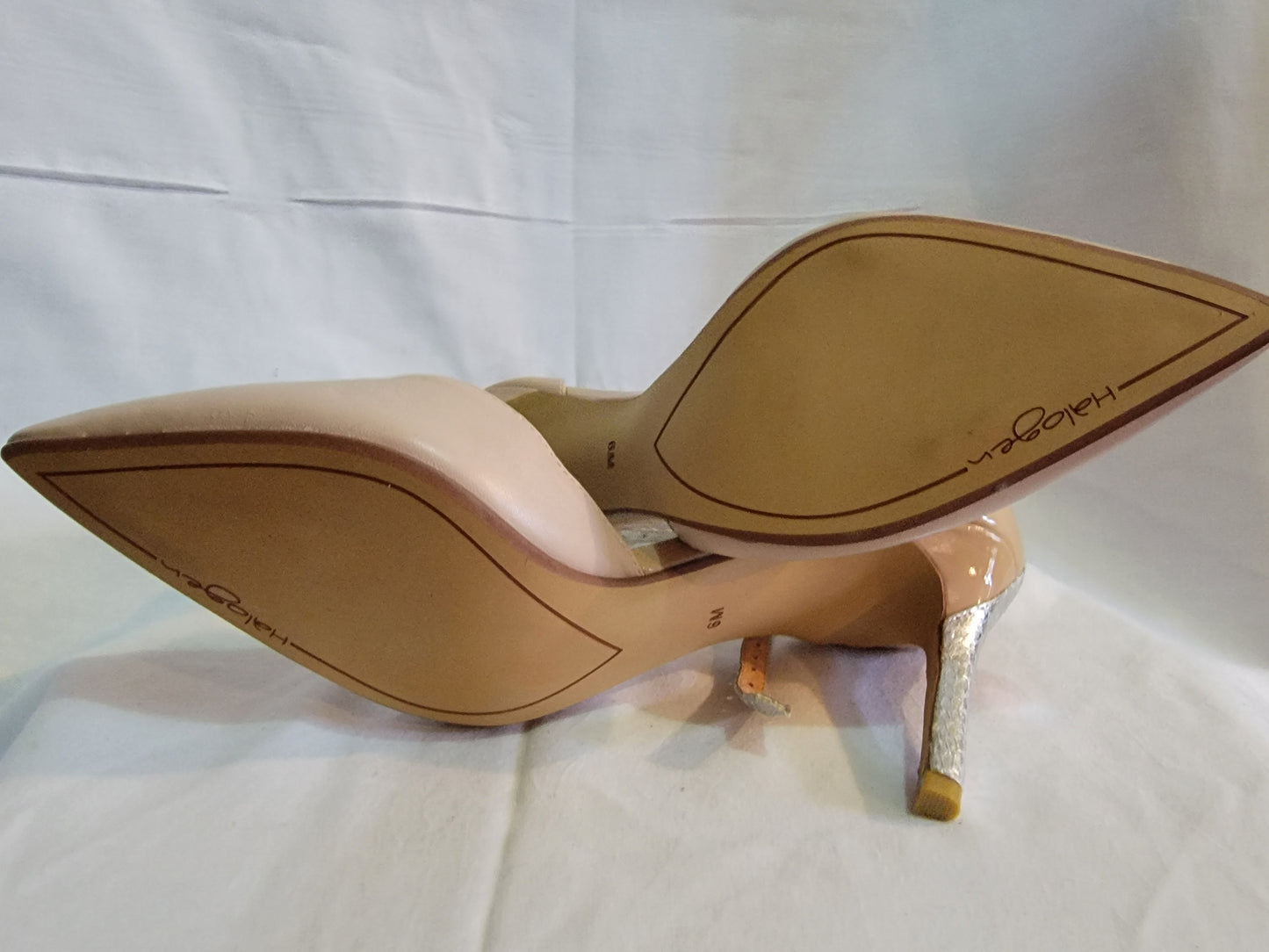 HALOGEN - Nude & Silver Heels